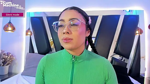 antonelllepiercee online show from 4, 11, 2025