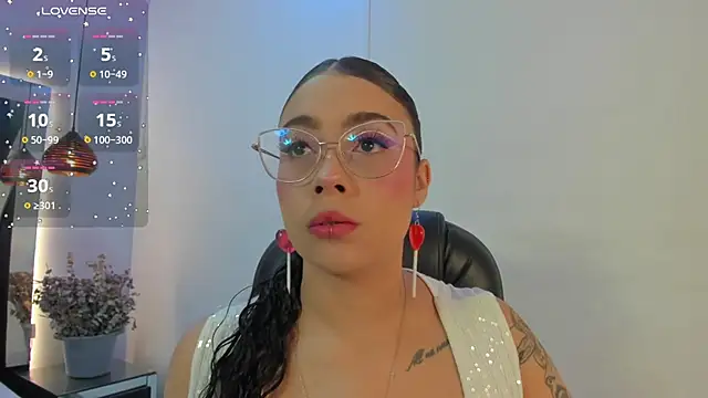 antonelllepiercee online show from 20, 9, 2025