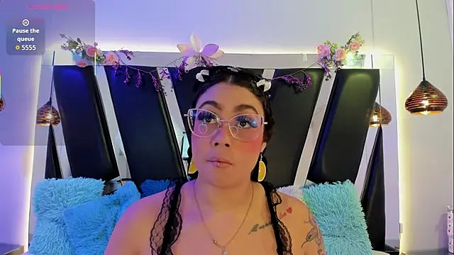 antonelllepiercee online show from 8, 4, 2026