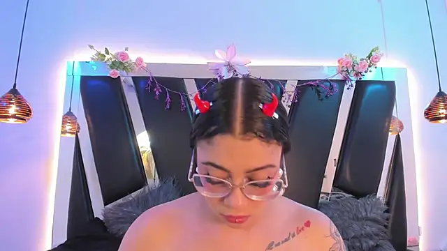 antonelllepiercee online show from 8, 3, 2026