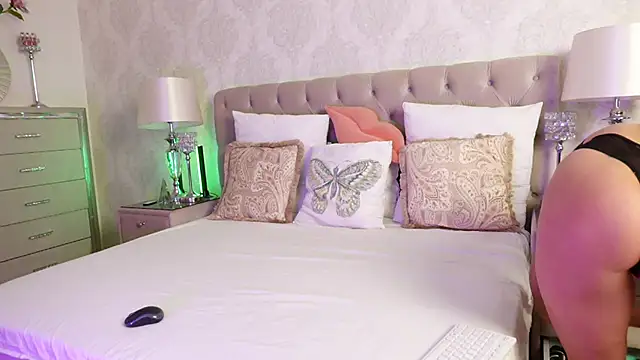 AnnaKarinaX online show from 22, 9, 2025