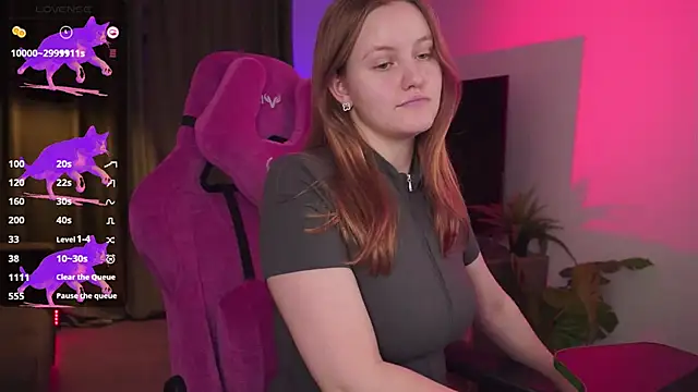 Snapshot of KellyPoter chatting on 16, 9, 2025 KellyPoter online show from 16, 9, 2025