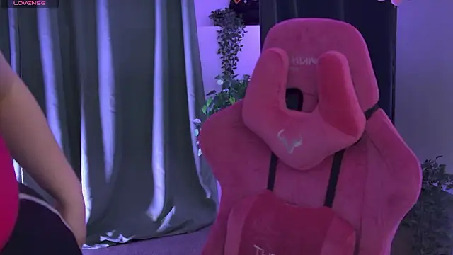 KellyPoter online show from 4, 3, 2026