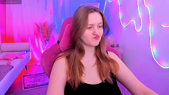 Snapshot of KellyPoter chatting on 30, 11, 2025 KellyPoter online show from 30, 11, 2025