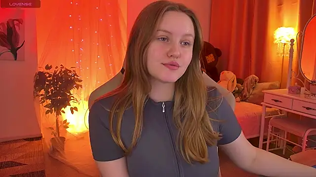 Snapshot of KellyPoter chatting on 23, 11, 2025 KellyPoter online show from 23, 11, 2025