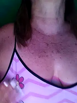 Kasandra Ho online show from 7, 10, 2025