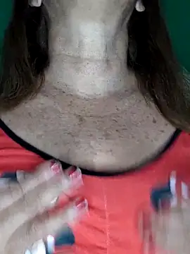 Kasandra Ho online show from 8, 11, 2025