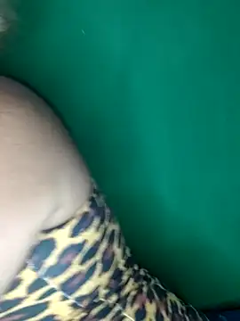 Kasandra Ho online show from 15, 11, 2025