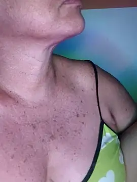 Kasandra Ho online show from 8, 3, 2026