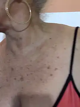 Kasandra Ho online show from 8, 4, 2026