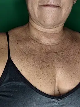 Kasandra Ho online show from 17, 10, 2025