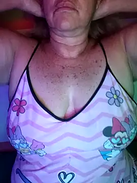 Kasandra Ho online show from 19, 4, 2026