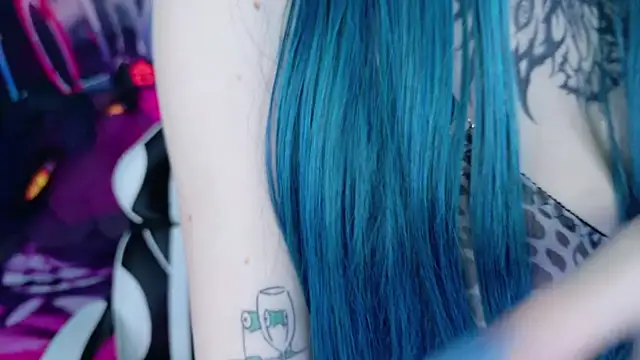 Aurora Natsuki online show from 10, 11, 2025