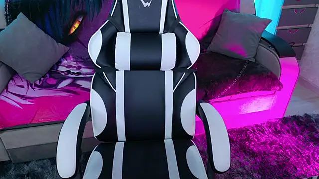 Aurora Natsuki online show from 30, 11, 2025