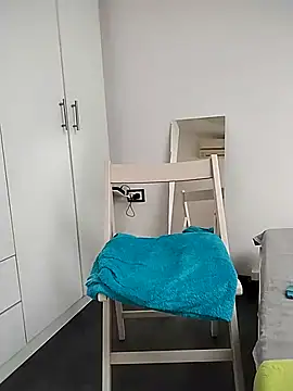 Mila Lovi online show from 14, 3, 2025