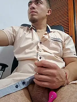 Snapshot of dragon1006 chatting on 18, 7, 2026 dragon1006 online show from 18, 7, 2026