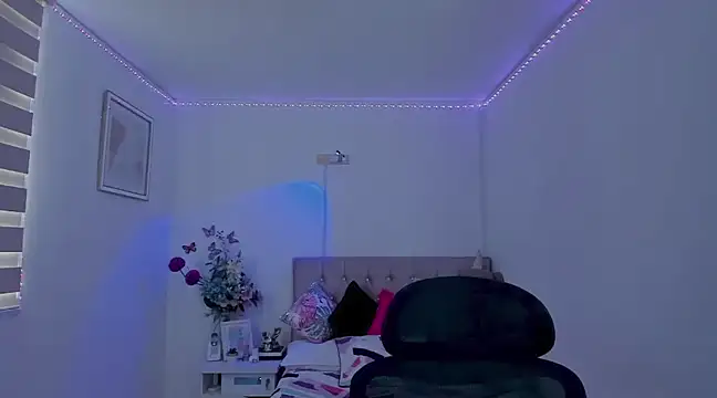 linda zaam83866 online show from 19, 3, 2025