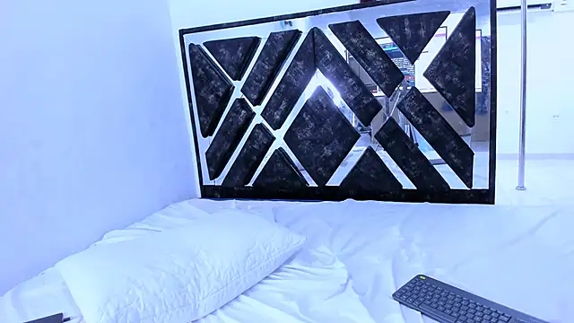 Fernanda brown18 online show from 22, 3, 2025