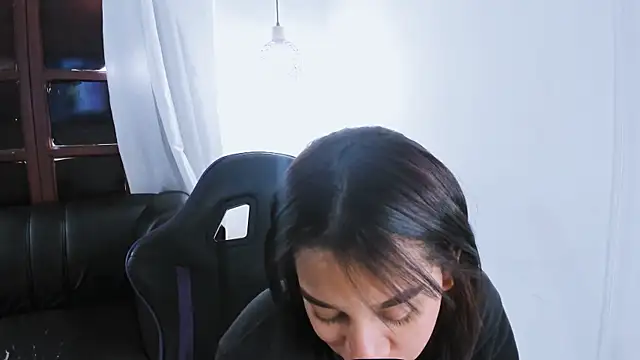 Fernanda brown18 online show from 23, 9, 2025