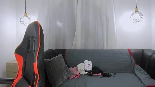 Fernanda brown18 online show from 25, 10, 2025