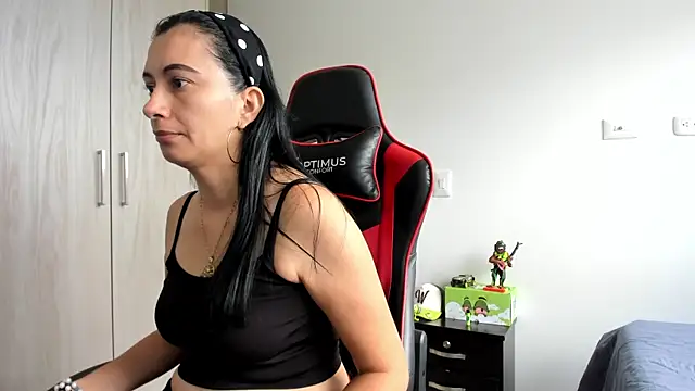 gracekelly12 online show from 12, 9, 2025