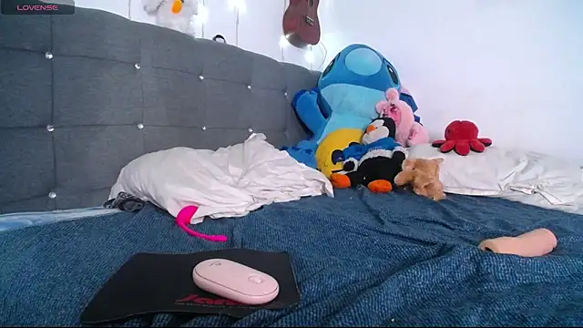 Caitlynwheler online show from 17, 3, 2025