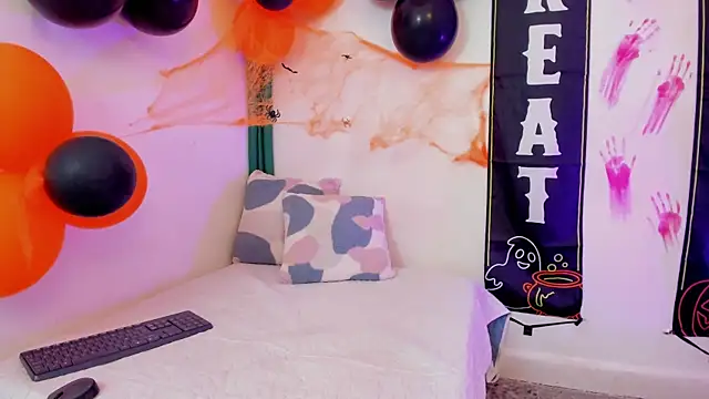 Abriil7 online show from 30, 10, 2025