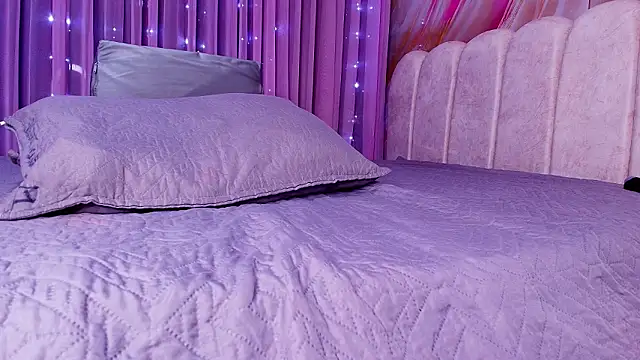 mia stanfort online show from 25, 2, 2026