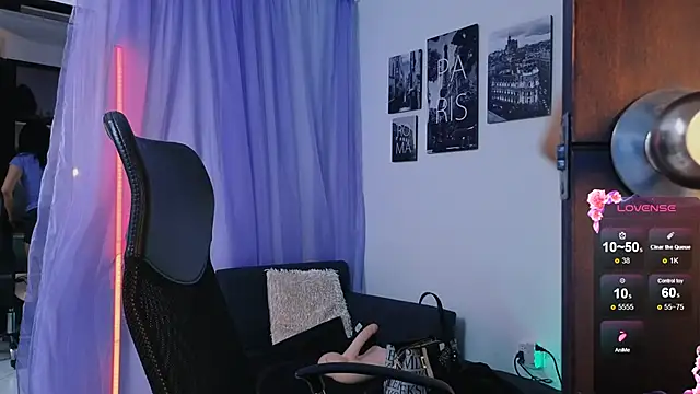 emilyrouxe online show from 25, 9, 2025