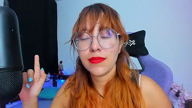  Moon Johnson online show from 21, 10, 2025