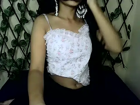 SUZY FROMUS online show from 21, 3, 2025