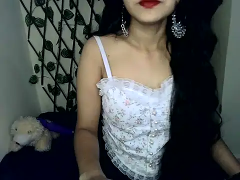 SUZY FROMUS online show from 23, 1, 2025