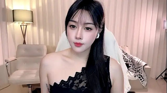 K-moumou online show from 25, 9, 2025