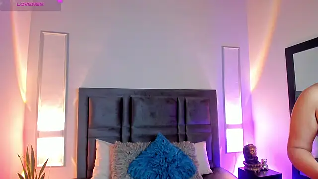 EmmaBecket2 online show from 27, 2, 2025