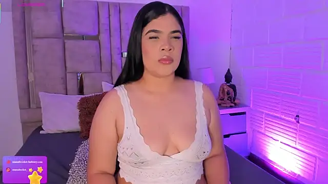 EmmaBecket2 online show from 29, 10, 2025