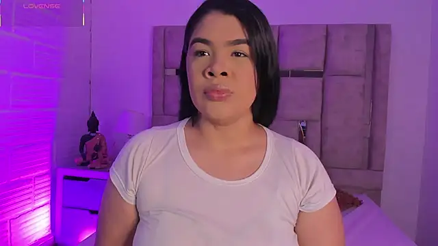 EmmaBecket2 online show from 3, 12, 2025