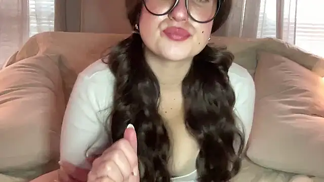 sofiedxx online show from 11, 2, 2025