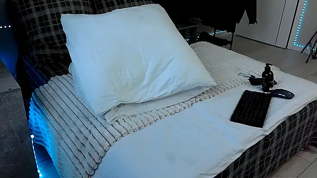 Snapshot of Tanya_M chatting on 1, 2, 2025 Tanya M online show from 1, 2, 2025