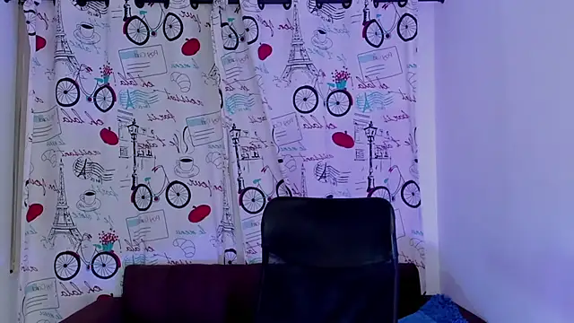 Danielacossio online show from 8, 11, 2025