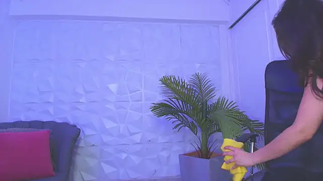 Danielacossio online show from 18, 3, 2025