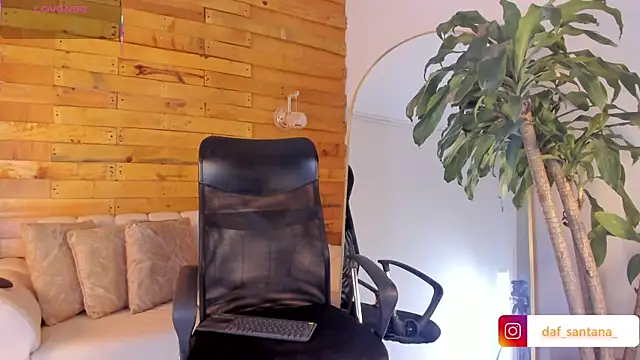 maddy cooper  online show from 2, 12, 2025