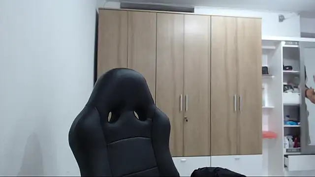 RoxanaLove9 online show from 22, 2, 2026