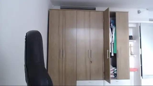 RoxanaLove9 online show from 6, 2, 2026