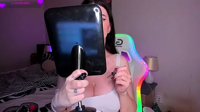 AdellaLoveX online show from 1, 12, 2025