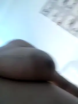 Hottyalia online show from 4, 3, 2025