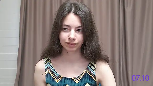 Snapshot of sweet_sweet_angel chatting on 7, 10, 2025 sweet sweet angel online show from 7, 10, 2025