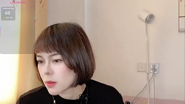 Linda-LL online show from 11, 11, 2025