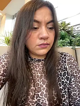 Iam  Cristal online show from 5, 2, 2026