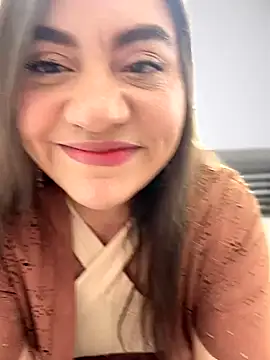 Iam  Cristal online show from 8, 9, 2025