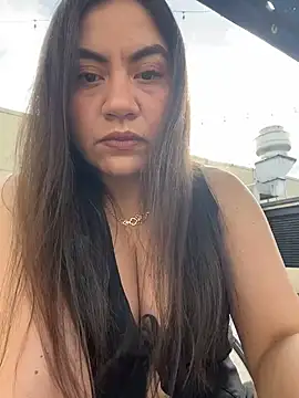 Iam  Cristal online show from 6, 4, 2026